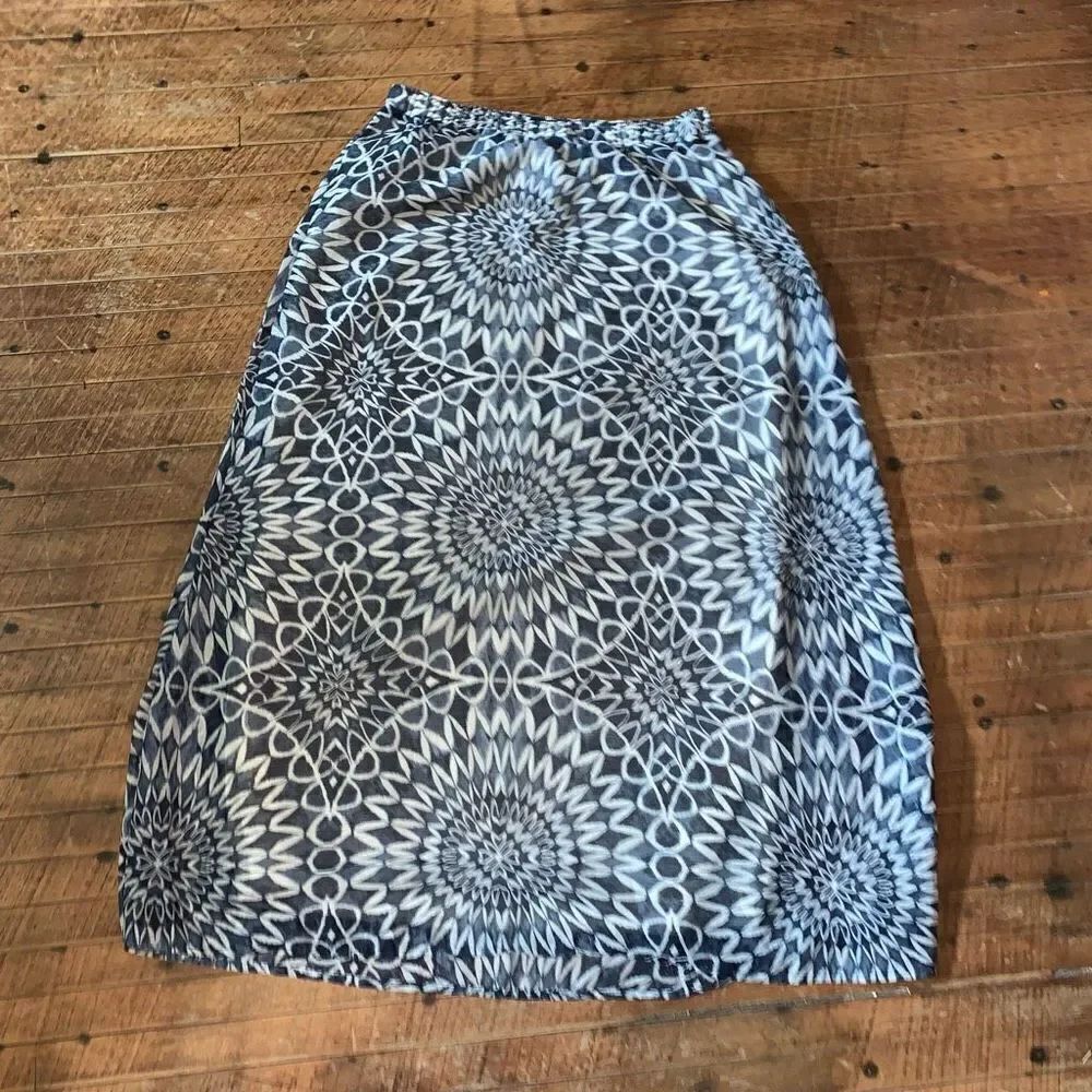Gap blue and white beachy vacationcore XS elastic waist maxi skirt